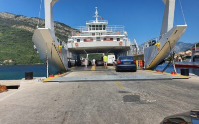 Explain what a ferry crossing looks like