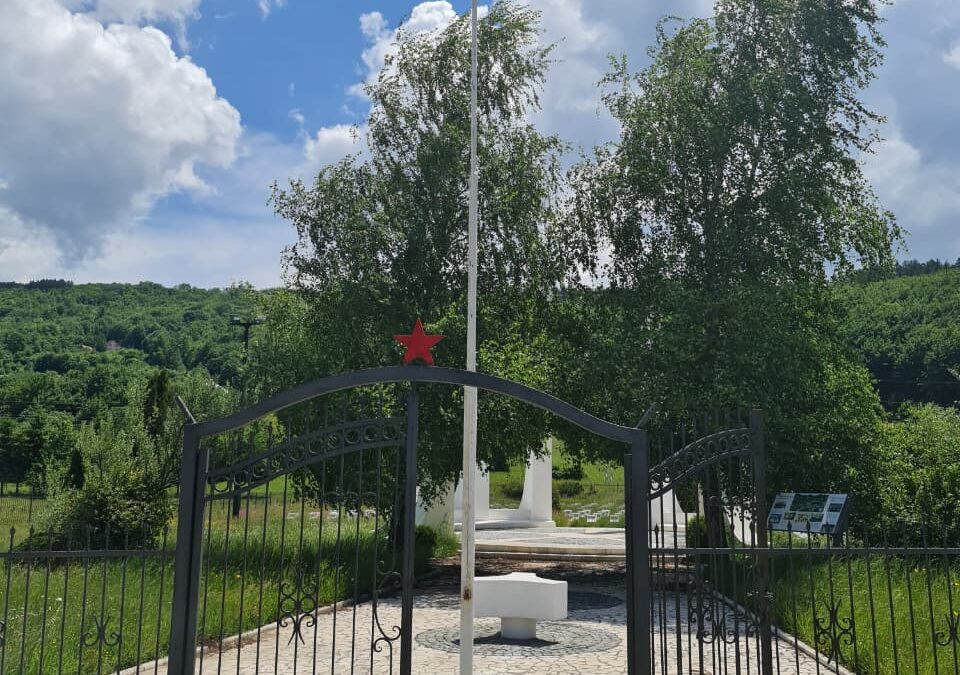 קולאשין – אנדרטת זיכרון לפרטיזנים – כל המידע עבור המטייל הישראלי במונטנגרו – Kolasin